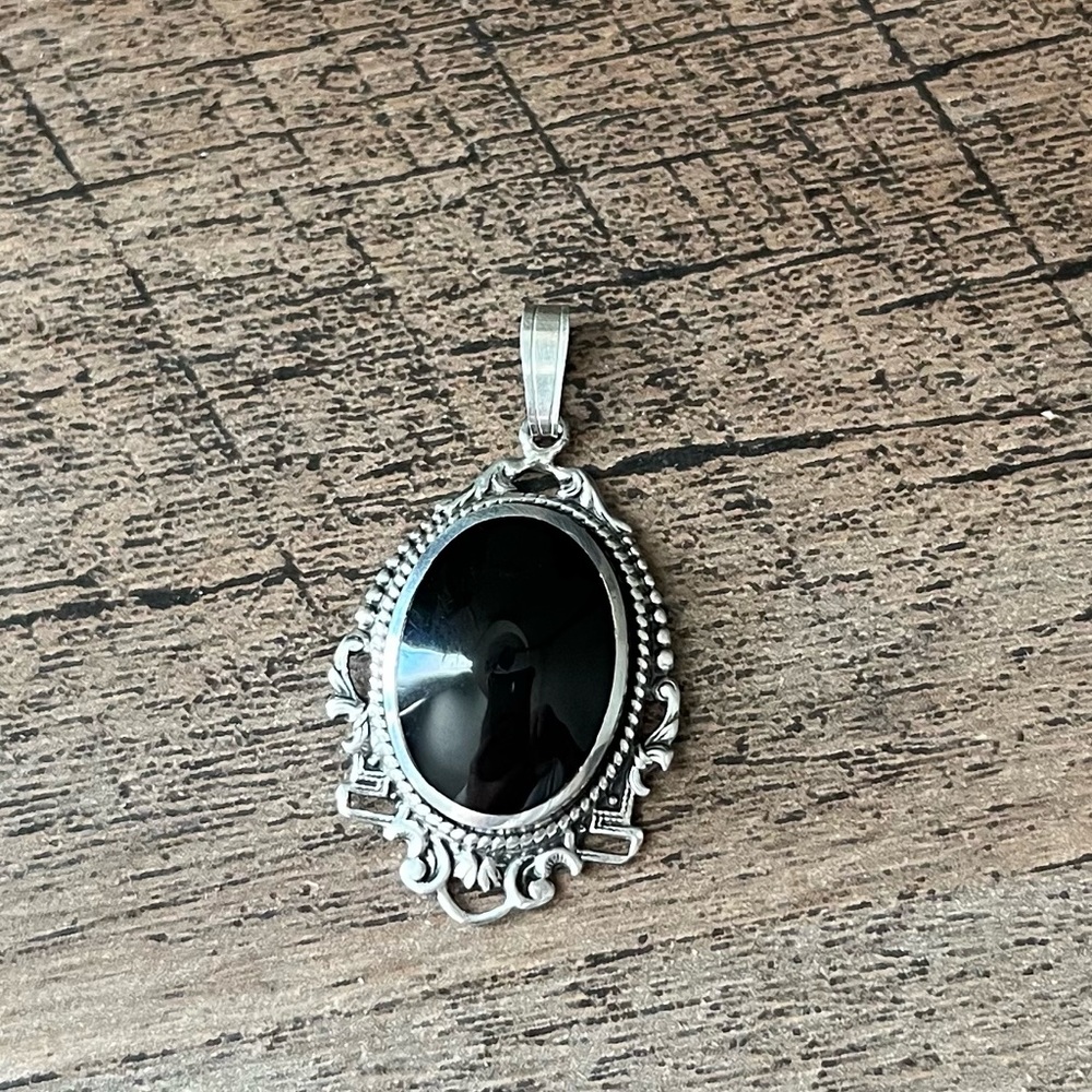 Vintage Black Onyx Sterling Silver Pendant - 1992 Sheffield English
